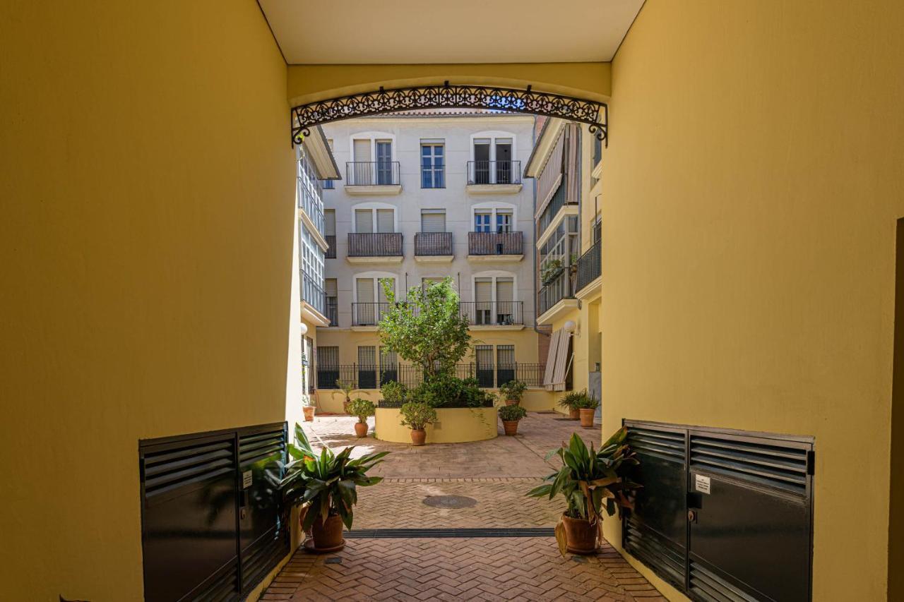 Wintowinrentals Genial Apartamento, Centrico Y Silencioso Малага Екстериор снимка